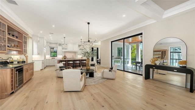 656 TROPICAL CIRCLE, Sarasota, FL 34242