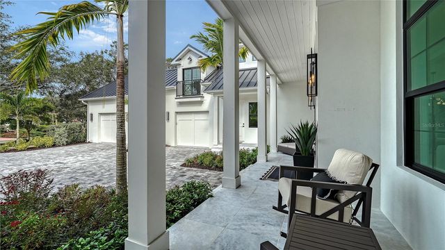 656 TROPICAL CIRCLE, Sarasota, FL 34242