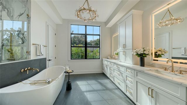 656 TROPICAL CIRCLE, Sarasota, FL 34242