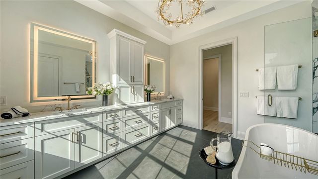 656 TROPICAL CIRCLE, Sarasota, FL 34242