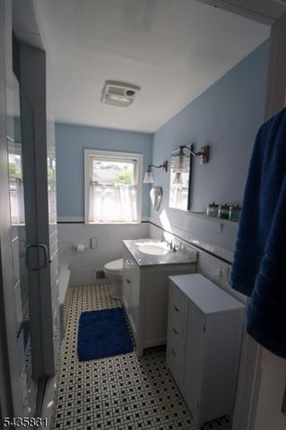 53 Bellevue Ave, Bloomfield Twp., NJ 07003