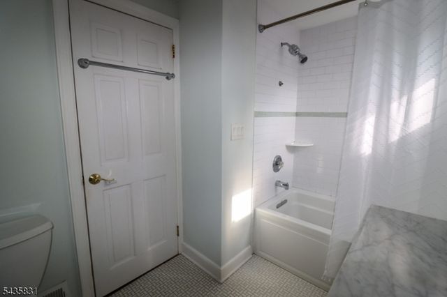 53 Bellevue Ave, Bloomfield Twp., NJ 07003
