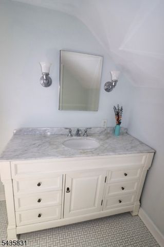 53 Bellevue Ave, Bloomfield Twp., NJ 07003