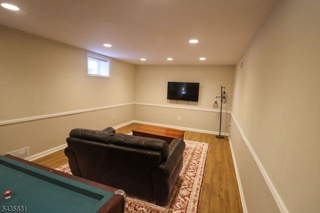 53 Bellevue Ave, Bloomfield Twp., NJ 07003