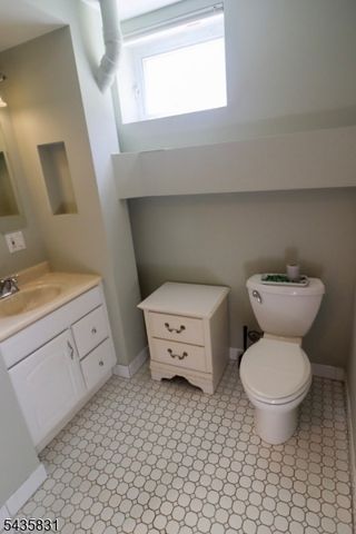 53 Bellevue Ave, Bloomfield Twp., NJ 07003