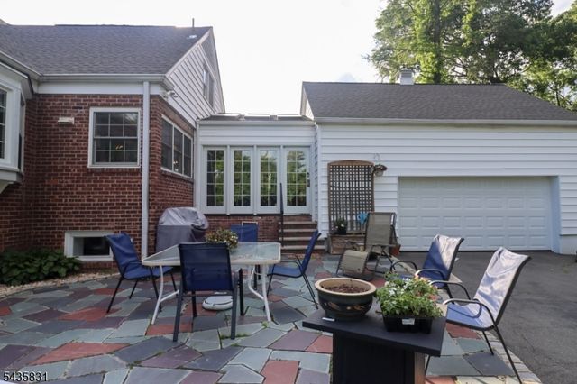 53 Bellevue Ave, Bloomfield Twp., NJ 07003