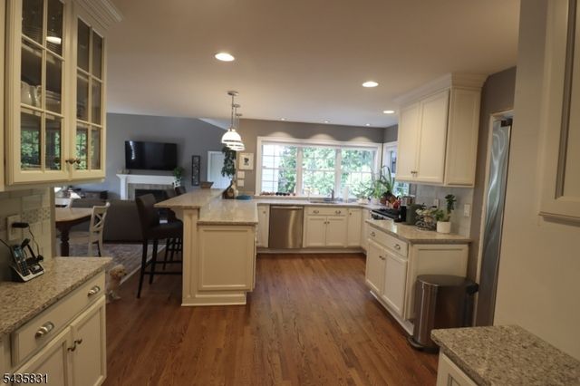 53 Bellevue Ave, Bloomfield Twp., NJ 07003