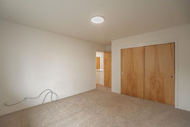 115 Oak Meadows Place, Ashland, OR 97520