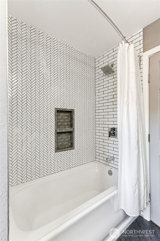 39505 Highland Drive E, Roy, WA 98580