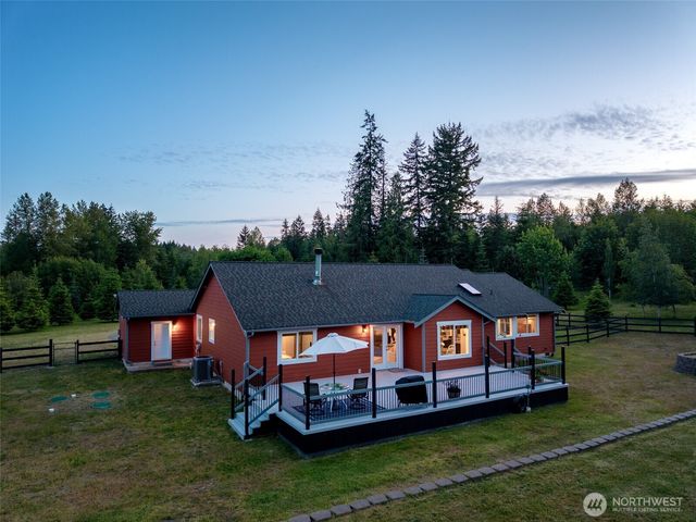 39505 Highland Drive E, Roy, WA 98580