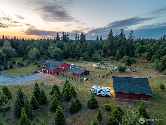 39505 Highland Drive E, Roy, WA 98580