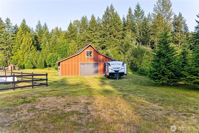 39505 Highland Drive E, Roy, WA 98580