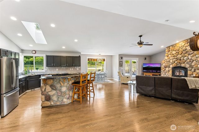 39505 Highland Drive E, Roy, WA 98580