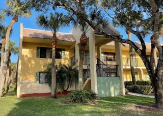 901 Meadows Circle 901, Boynton Beach, FL 33436