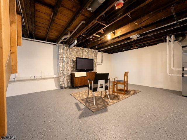 27 Grandview Dr, Wayne Twp., NJ 07470