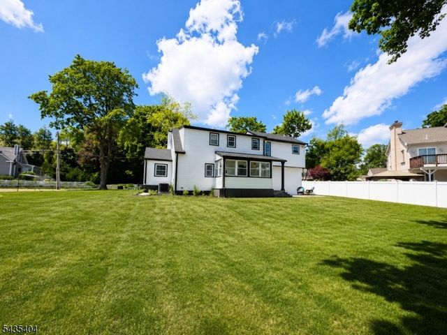 27 Grandview Dr, Wayne Twp., NJ 07470