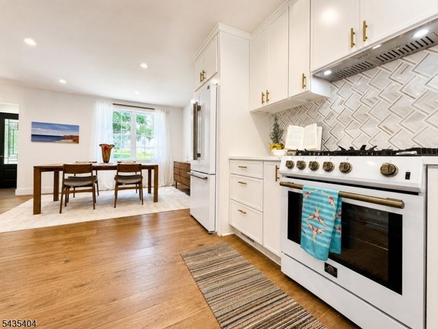 27 Grandview Dr, Wayne Twp., NJ 07470