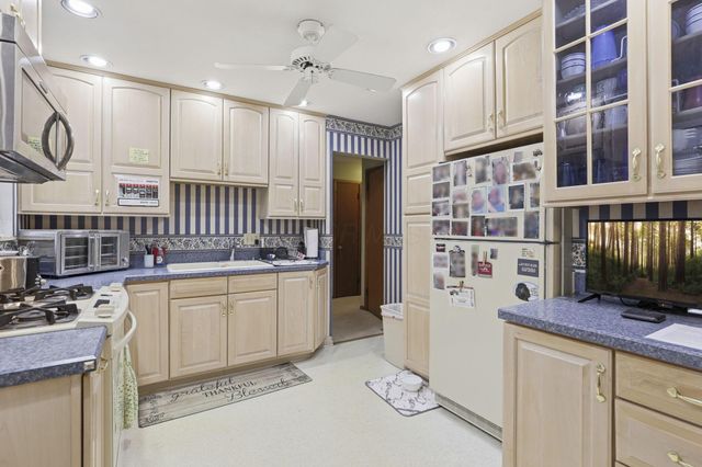 3323 Roswell Drive, Columbus, OH 43227