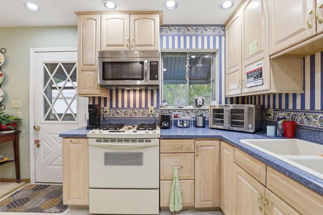 3323 Roswell Drive, Columbus, OH 43227