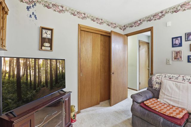 3323 Roswell Drive, Columbus, OH 43227
