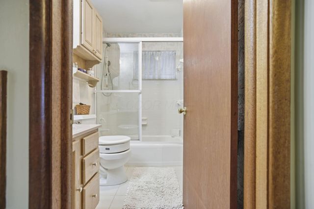3323 Roswell Drive, Columbus, OH 43227