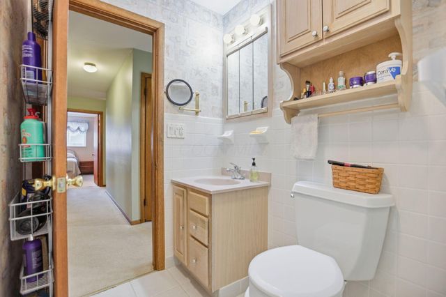 3323 Roswell Drive, Columbus, OH 43227