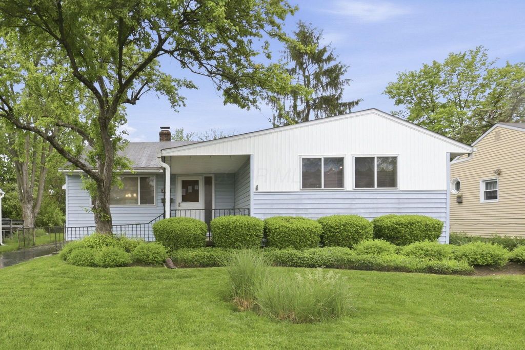 3323 Roswell Drive, Columbus, OH 43227
