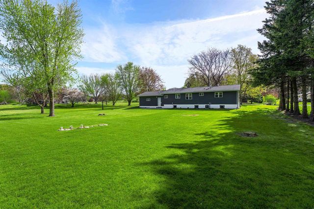 N6738 IRENE DRIVE, Fond Du Lac, WI 54937