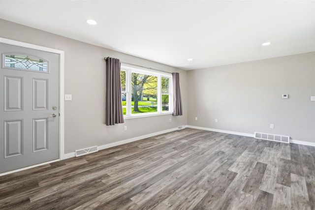 N6738 IRENE DRIVE, Fond Du Lac, WI 54937