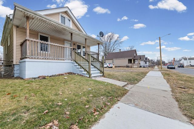 36 E Charlotte Avenue, Ecorse City, MI 48229