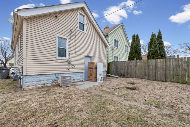 36 E Charlotte Avenue, Ecorse City, MI 48229