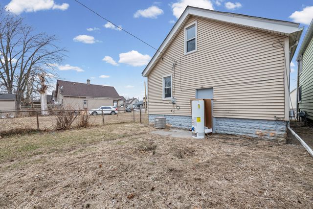 36 E Charlotte Avenue, Ecorse City, MI 48229