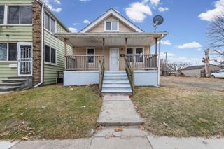 36 E Charlotte Avenue, Ecorse City, MI 48229