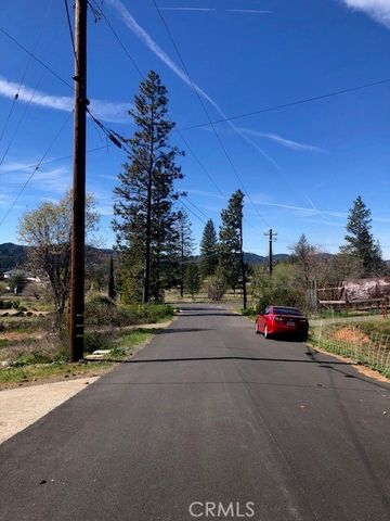 9738 Hoberg Drive E, Cobb, CA 95426