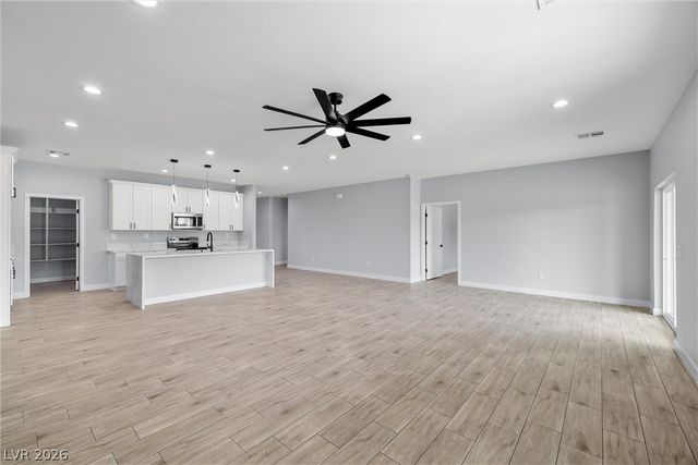 421 West Amarillo Avenue, Pahrump, NV 89048