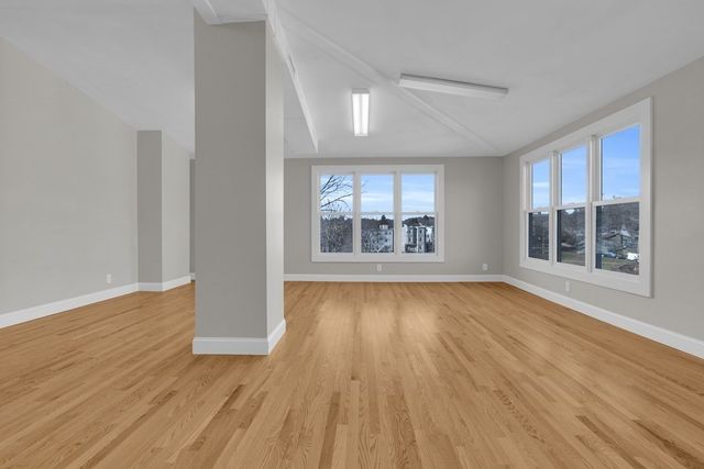 201 High Street 3, Brookline, MA 02445