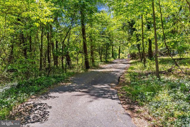 157 WOODSWAY, Pasadena, MD 21122
