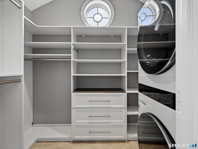 42 Nehantic Drive, East Lyme, CT 06357