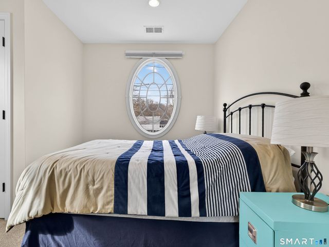 42 Nehantic Drive, East Lyme, CT 06357