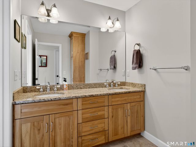 42 Nehantic Drive, East Lyme, CT 06357