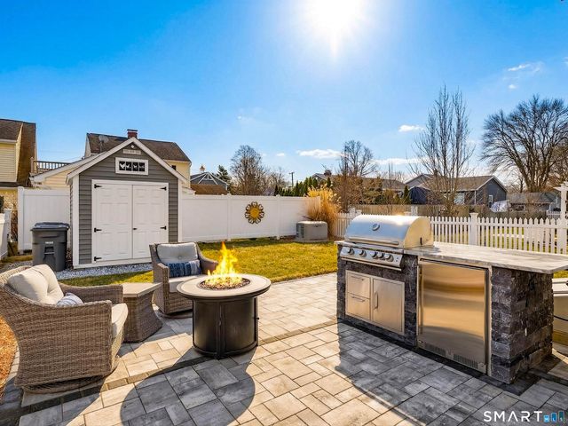 42 Nehantic Drive, East Lyme, CT 06357