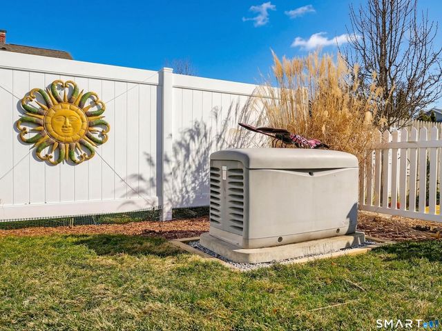 42 Nehantic Drive, East Lyme, CT 06357