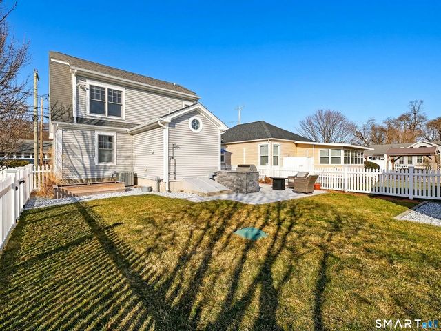 42 Nehantic Drive, East Lyme, CT 06357