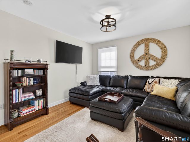 42 Nehantic Drive, East Lyme, CT 06357