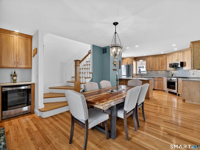 42 Nehantic Drive, East Lyme, CT 06357