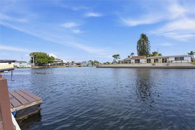 12821 4TH ISLE, Hudson, FL 34667