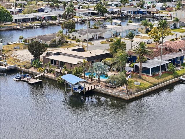 12821 4TH ISLE, Hudson, FL 34667