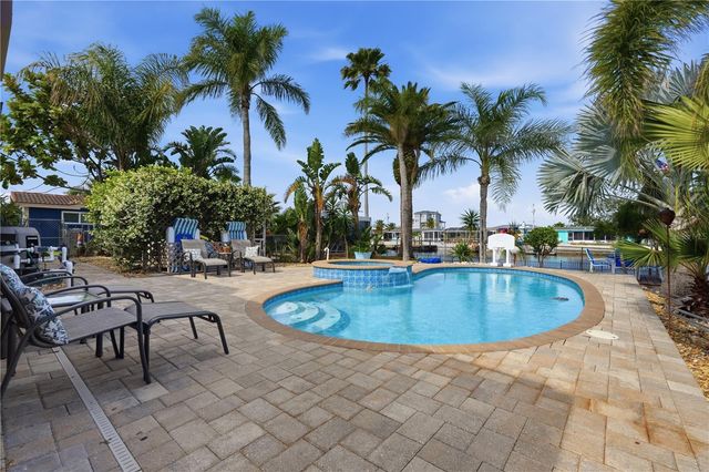 12821 4TH ISLE, Hudson, FL 34667