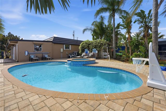 12821 4TH ISLE, Hudson, FL 34667