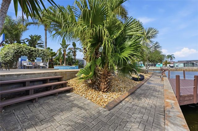 12821 4TH ISLE, Hudson, FL 34667